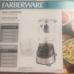 NWOT - Farberware Mini Chopper - Never Used